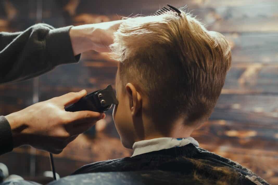 Une coiffure pour petit garçon