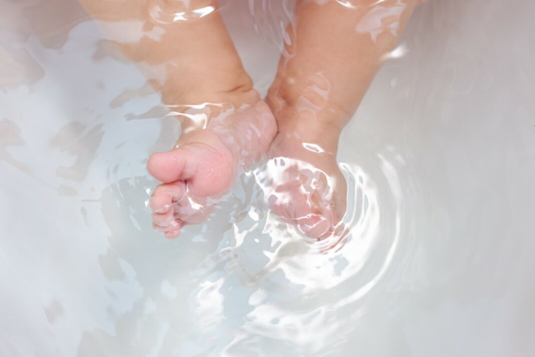 Pratiquer le bain libre avec votre enfant