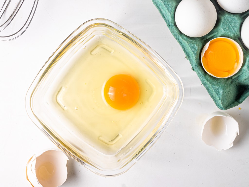 Les préparations à base d'œuf cru sont à éviter