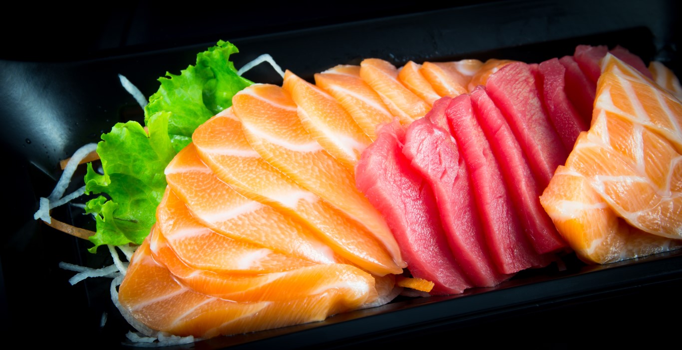 Sushis, sashimis et carpaccio de poissons crus sont déconseillés