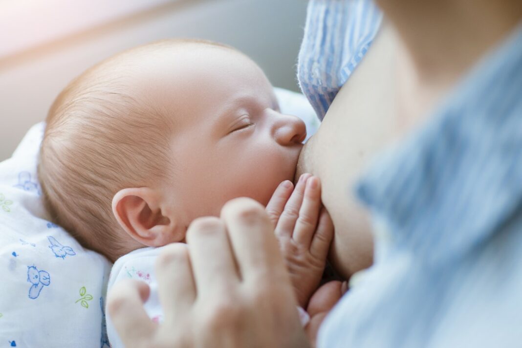 Une tétée où bébé et maman se sentent bien