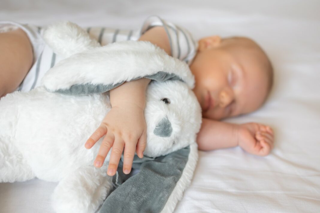 Installer de bonnes habitudes de sommeil pour bébé
